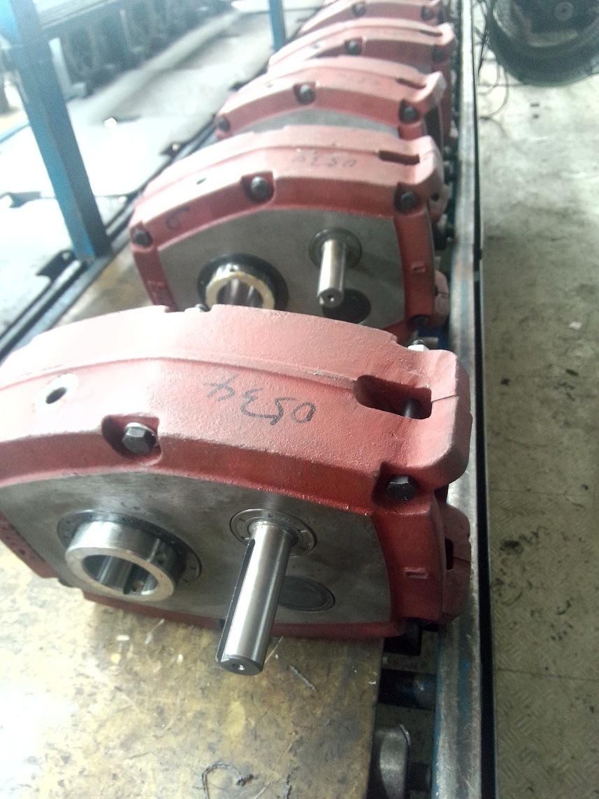 Smr-G Metric Gear Reducer Shaft Mounted Gearbox with Backstop