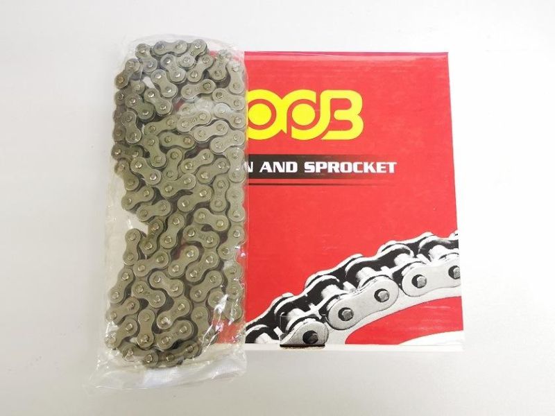 Good Performance Precision Motorcycle Roller Chains 428-106L 108L 112L 116L 120L 124L 428h 420 520