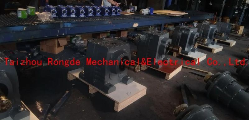 Right Angle Tkm Tkb Kpm Kpb Helical Hypoid Speed Reducer with Motor
