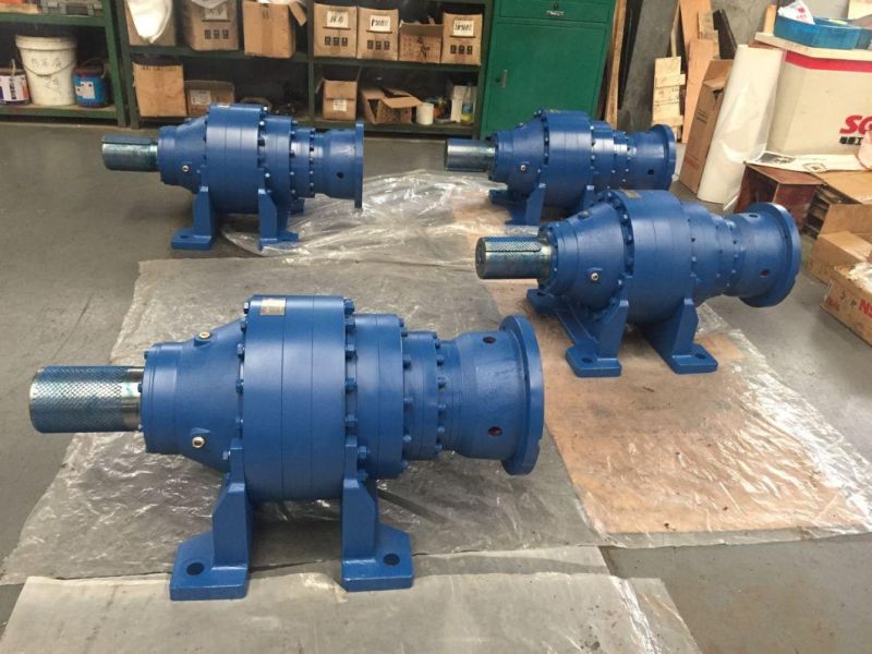 in Line and Right Angle Planetary Gearboxes for Industrial Equipment