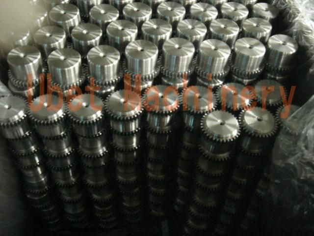 Crown Gear Coupling with Elastic Sleeves