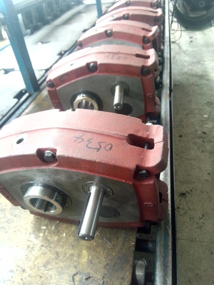 Smr Shaft Mounted Reducer Gear Reducer Metric Size Transmission Gearbox