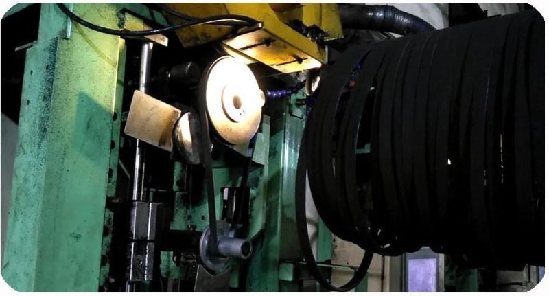 Auto Engine Spare Parts Rubber Pk Fan Belt for Hyundai 97713-2D100 4pk855