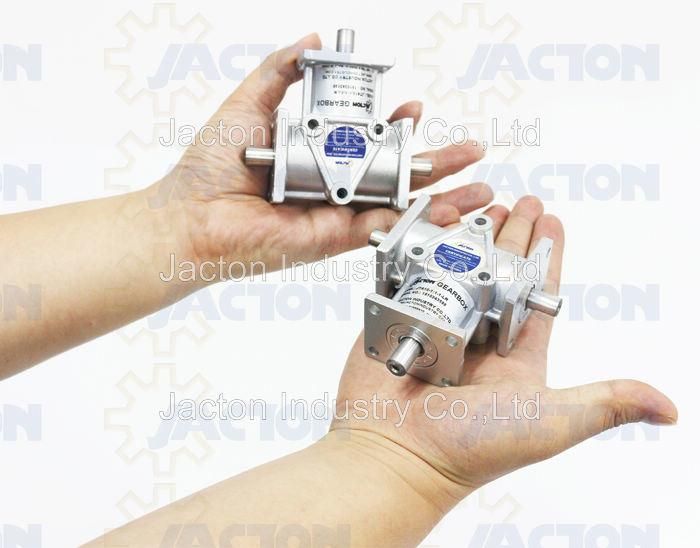 Gear Transmission Ratio 1: 1 Spiral Bevel Gearbox, Four Way 90 Degree Gear Drives, Right Angle 3 Way Gearbox, Miter Gearboxes, Micro-Miniature Bevel Gear Box